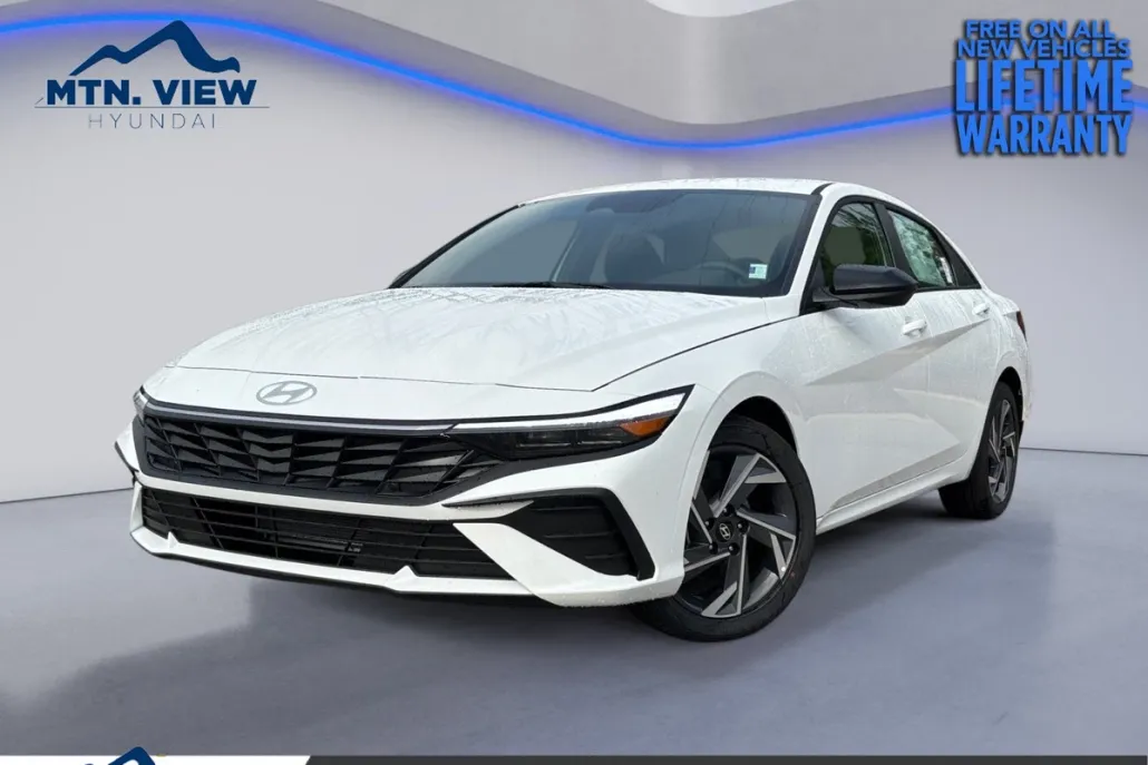2025 Hyundai Elantra SEL Sport photo 1