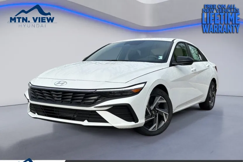 2025 Hyundai Elantra SEL Sport photo 1