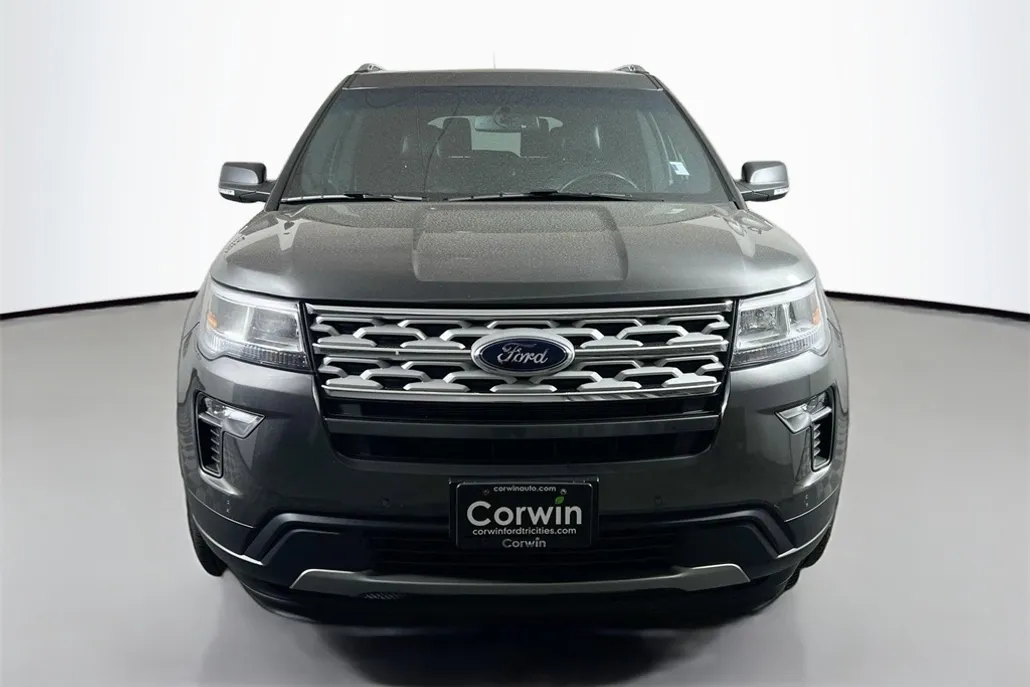 2019 Ford Explorer XLT photo 1