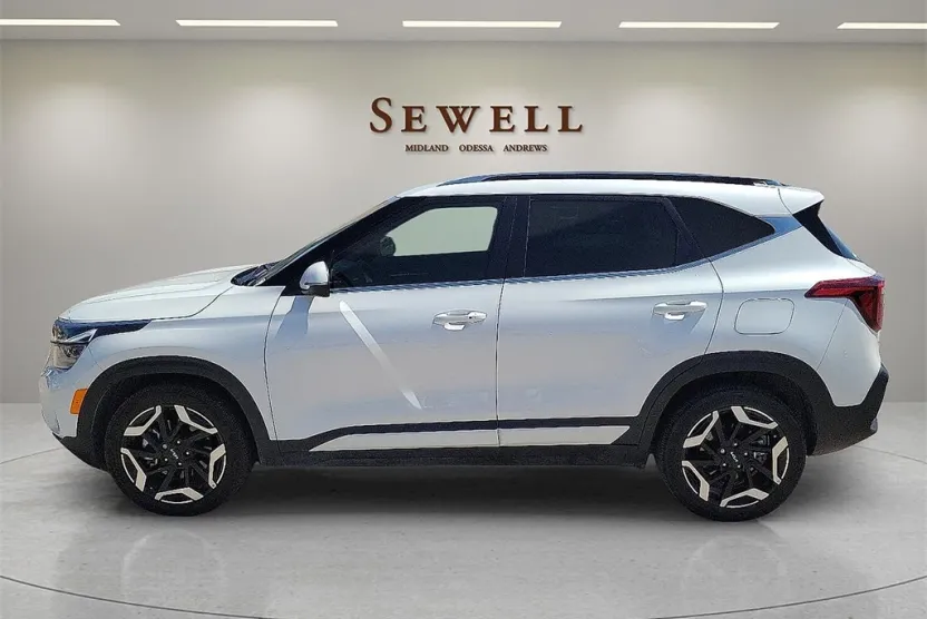 2024 Kia Seltos SX photo 1