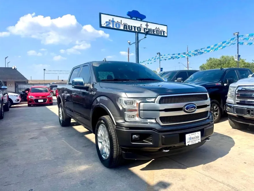 2019 Ford F-150 Platinum photo 1