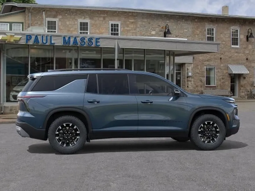 2026 Chevrolet Traverse Z71 photo 1