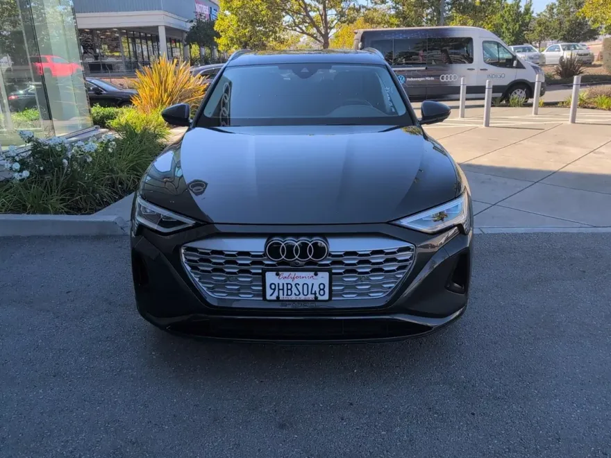 2024 Audi Q8 E-tron Premium Plus photo 1