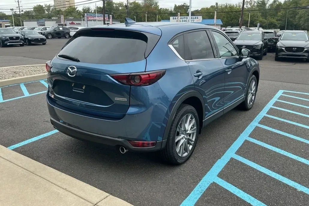 2020 Mazda CX-5 Grand Touring photo 1