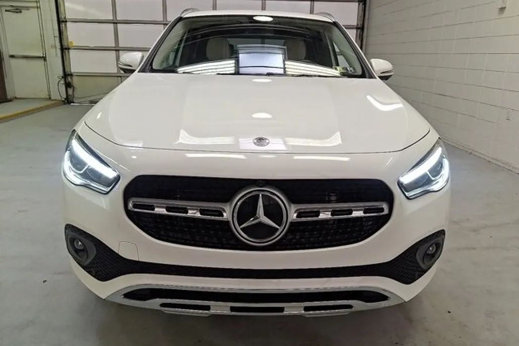 2023 Mercedes Benz GLA 250 4MATIC photo 1