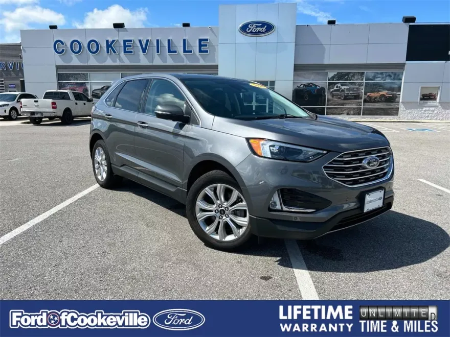 2024 Ford Edge Titanium photo 1