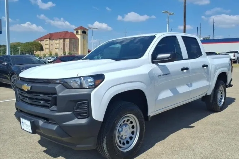 2026 Chevrolet Colorado Work Truck photo 1