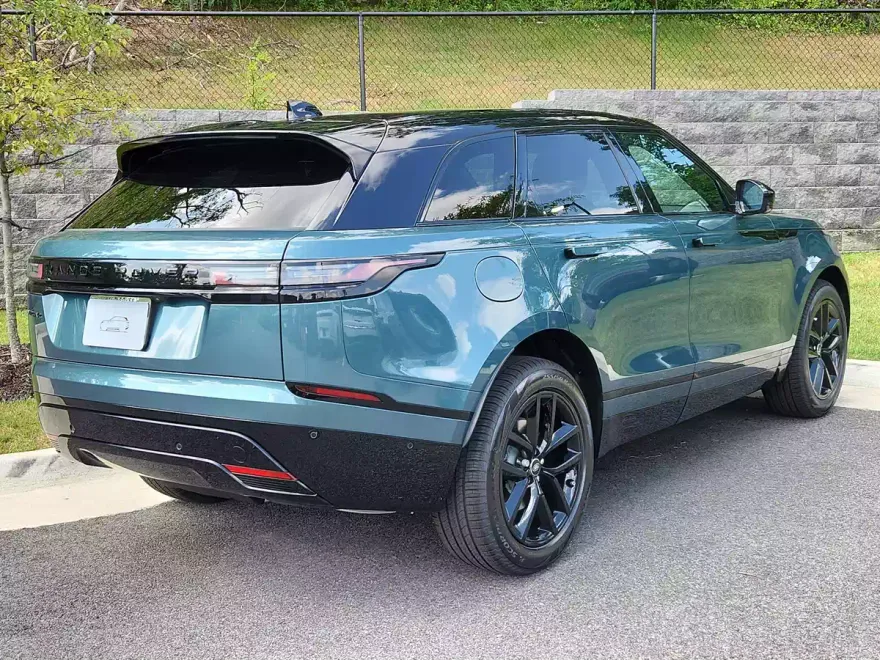 2026 Land Rover Range Rover Velar P250 Dynamic SE photo 1