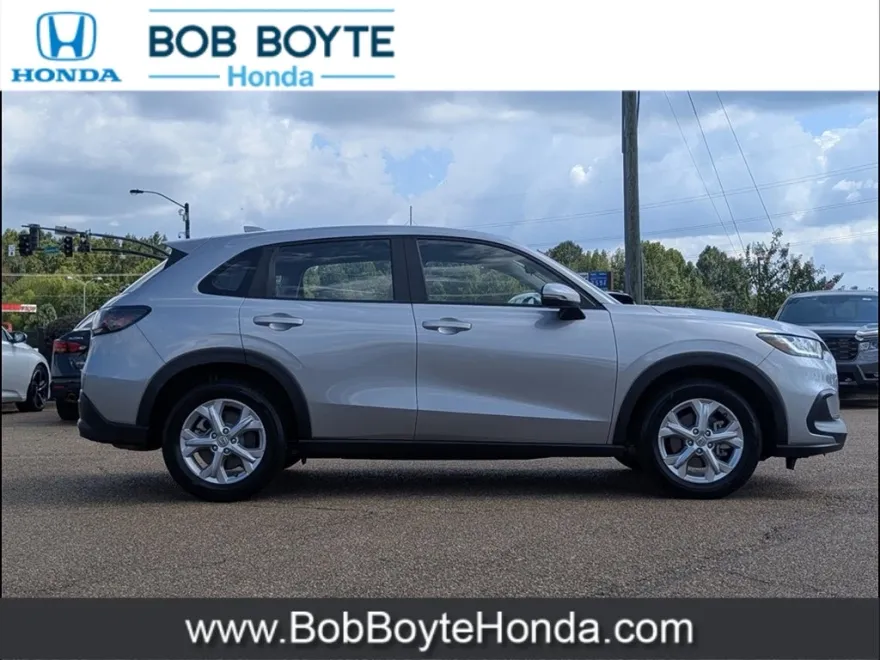 2023 Honda HR-V LX photo 1