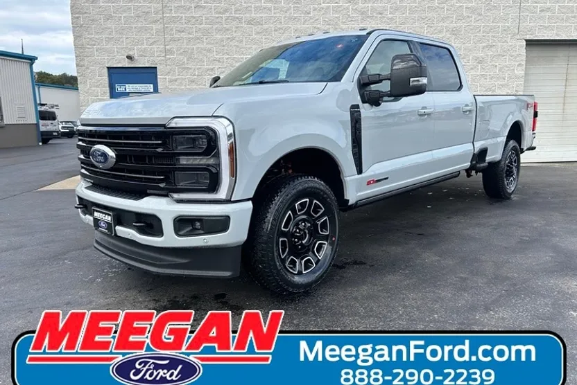 2026 Ford F-350 Platinum photo 1