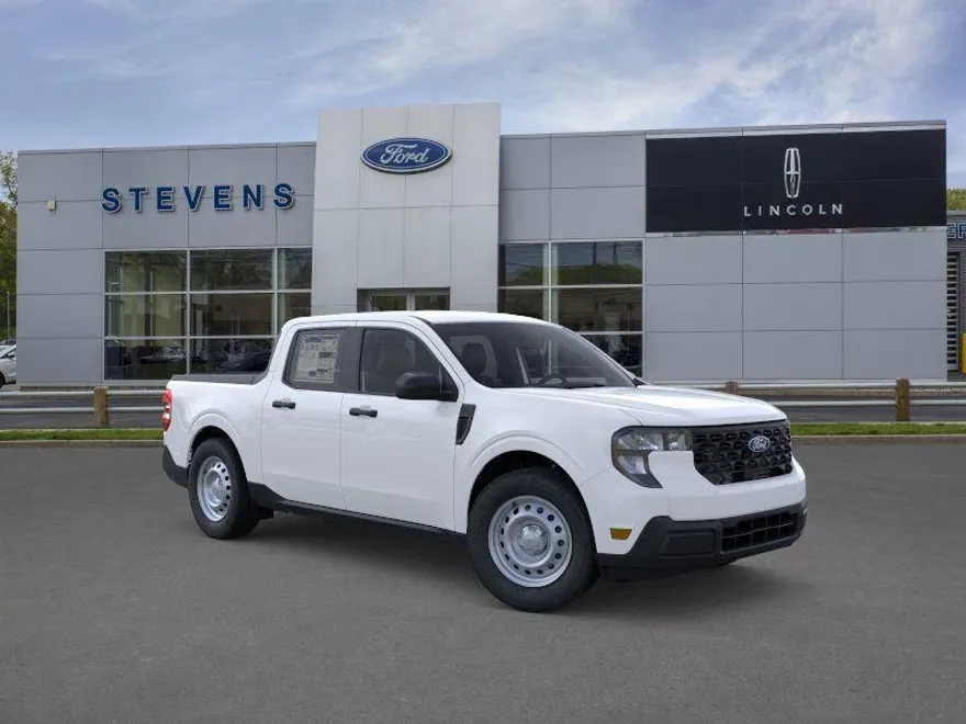 2025 Ford Maverick XL photo 1