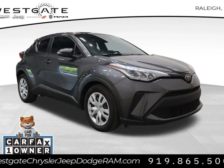 2021 Toyota C-HR LE photo 1