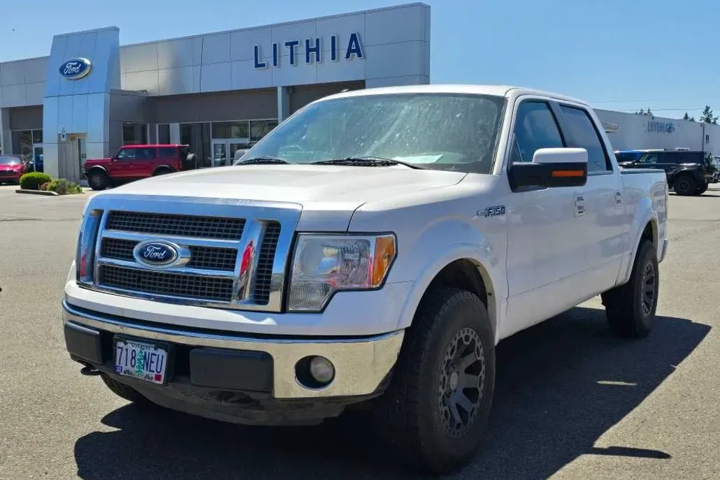 2011 Ford F-150 Lariat photo 1
