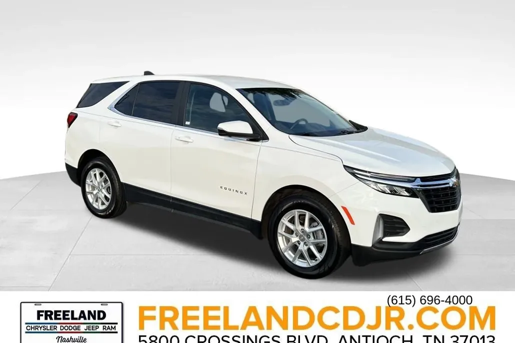 2022 Chevrolet Equinox LT photo 1