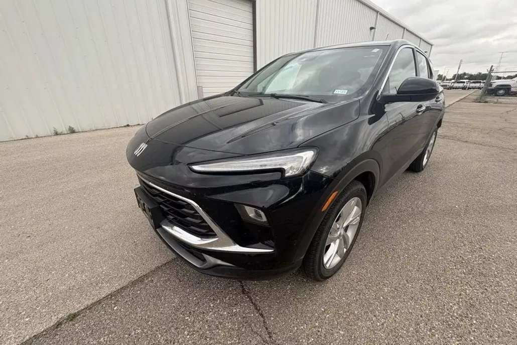 2024 Buick Encore GX Preferred photo 1