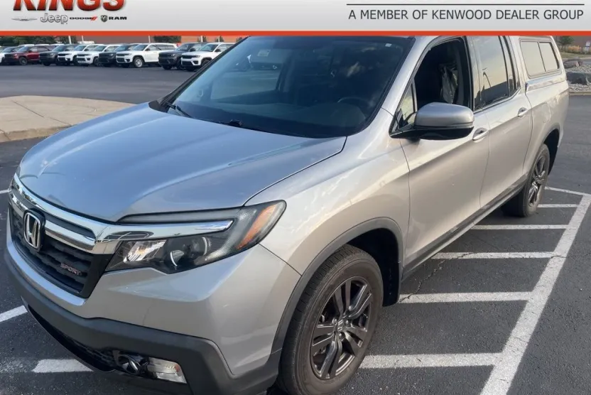 2019 Honda Ridgeline Sport photo 1