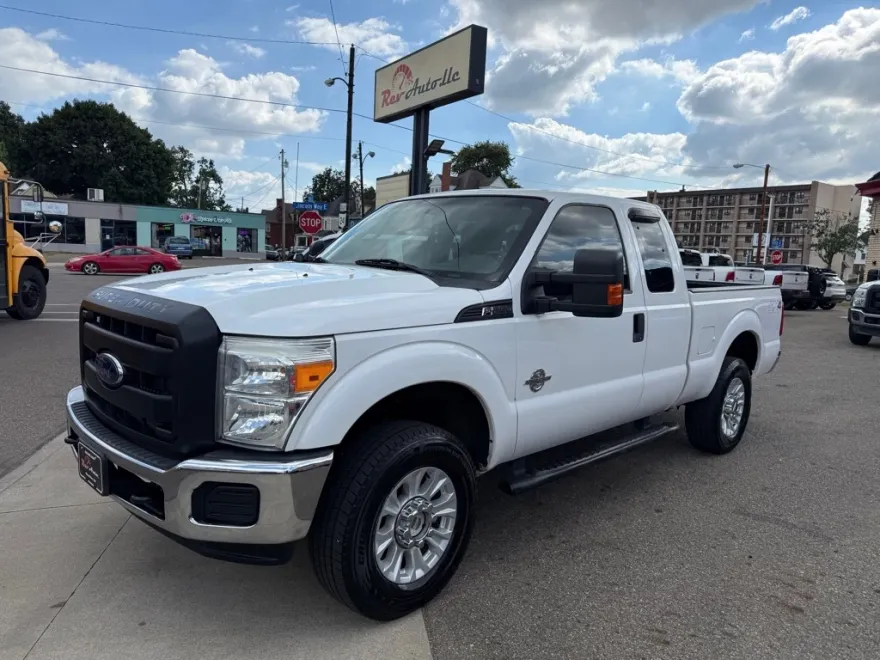 2016 Ford F-250 XL photo 1