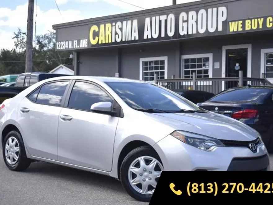 2016 Toyota Corolla LE photo 1