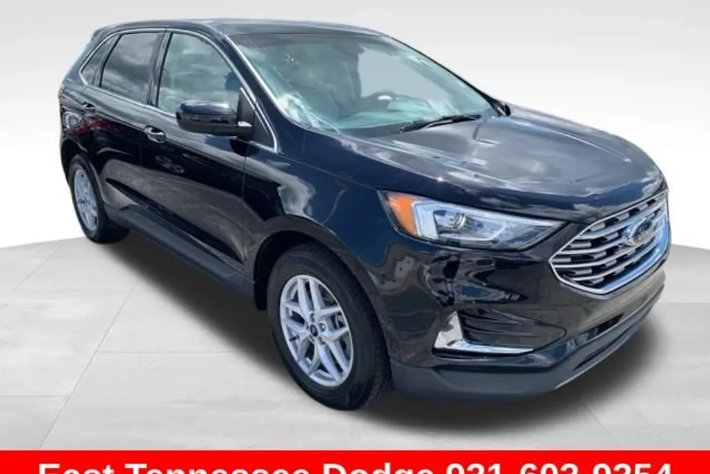 2022 Ford Edge SEL photo 1