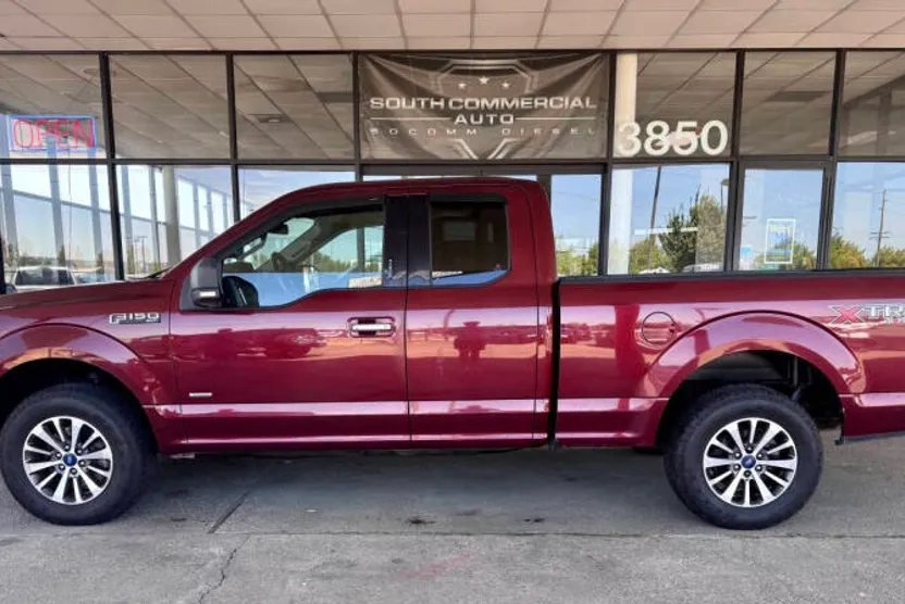 2015 Ford F-150 XLT photo 1
