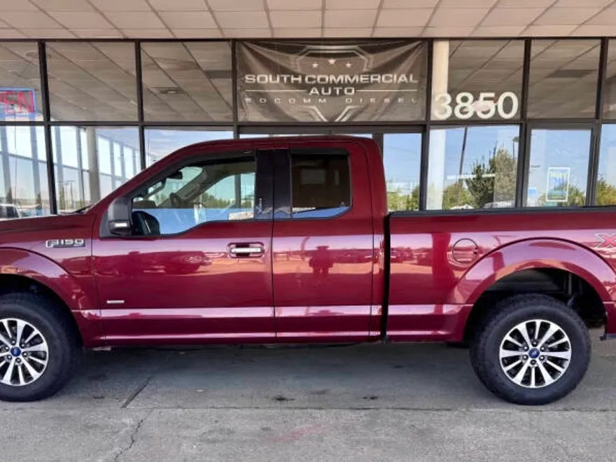 2015 Ford F-150 XLT photo 1
