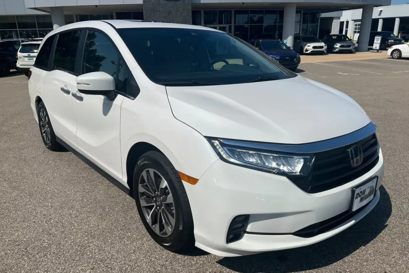 2024 Honda Odyssey EX-L photo 1