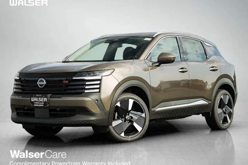 2025 Nissan Kicks SR photo 1