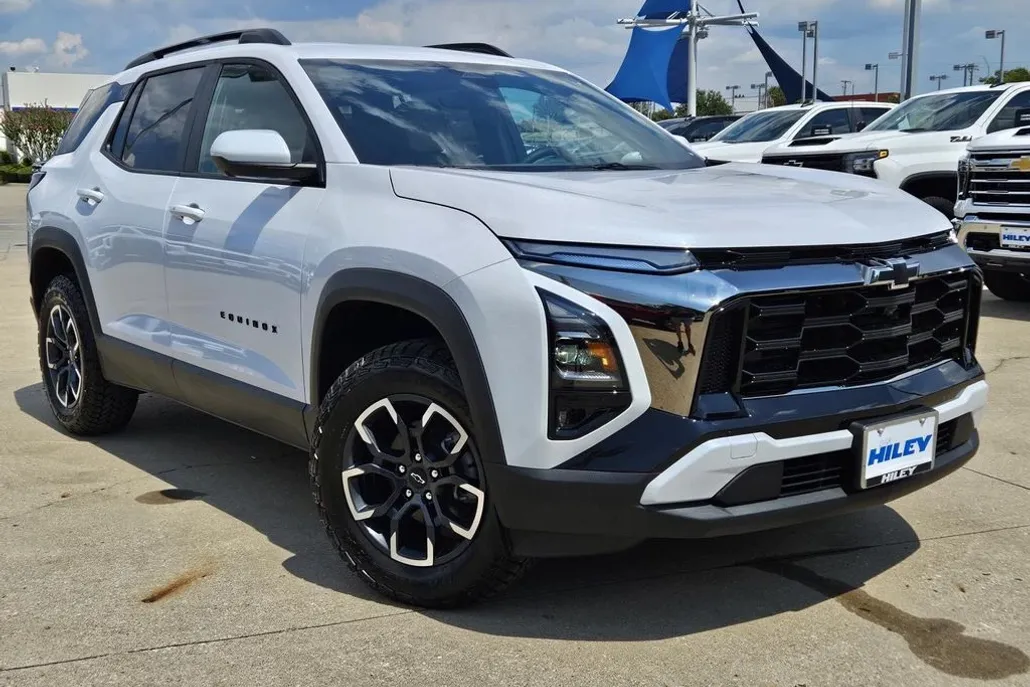 2026 Chevrolet Equinox ACTIV photo 1