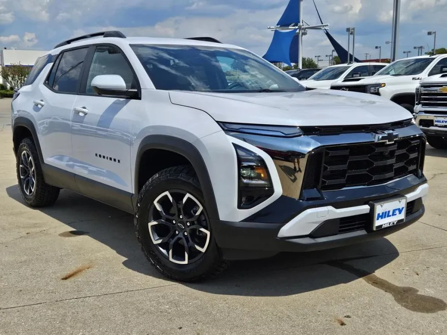 2026 Chevrolet Equinox ACTIV photo 1