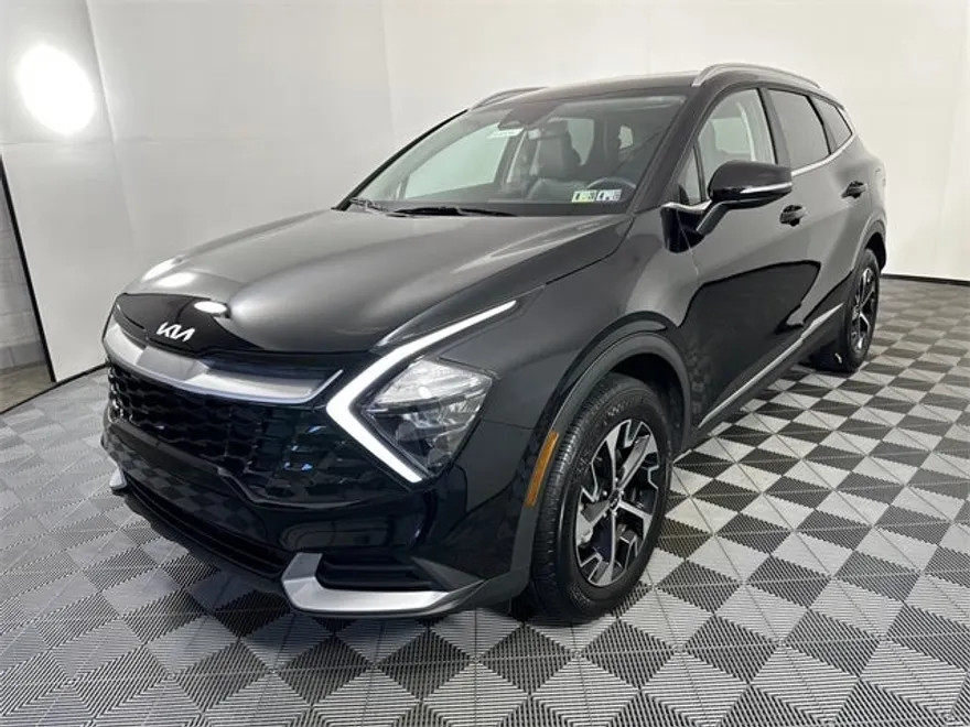 2023 Kia Sportage EX photo 1