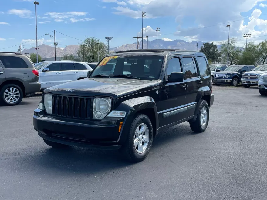 2009 Jeep Liberty Sport photo 1