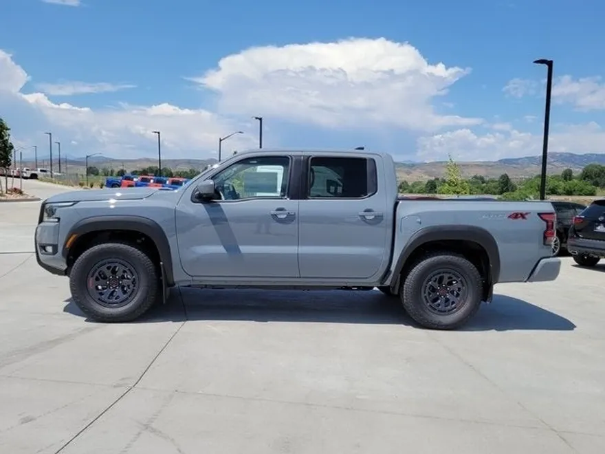 2025 Nissan Frontier PRO-4X photo 1
