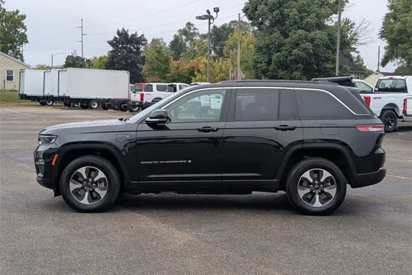 2024 Jeep Grand Cherokee Limited 4xe photo 1