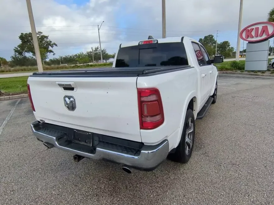 2019 Ram 1500 Laramie photo 1