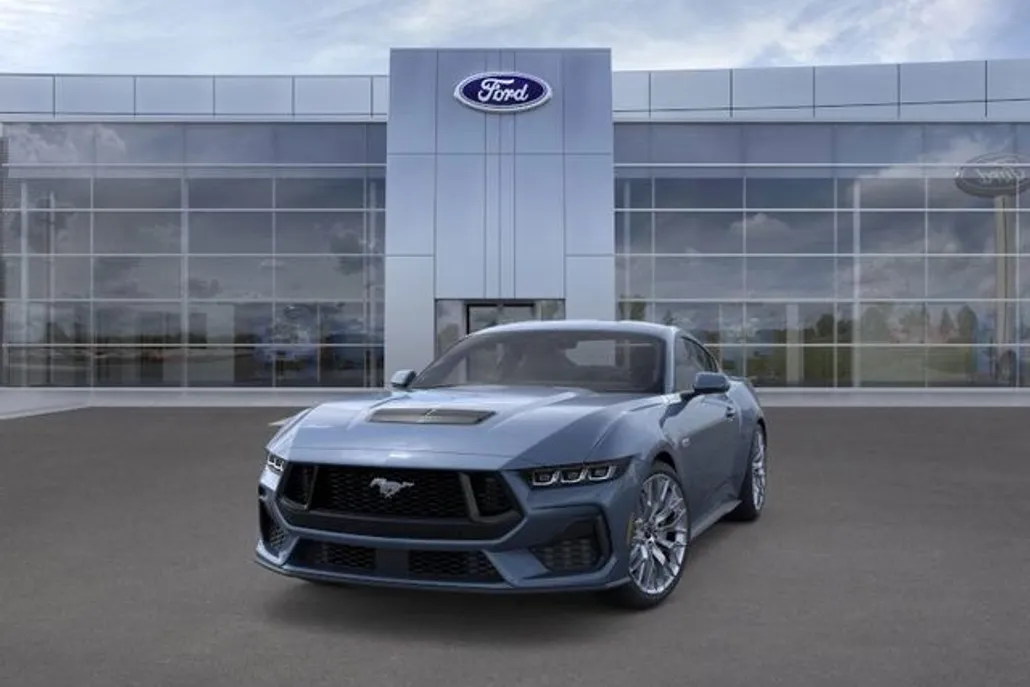 2025 Ford Mustang GT Premium photo 1