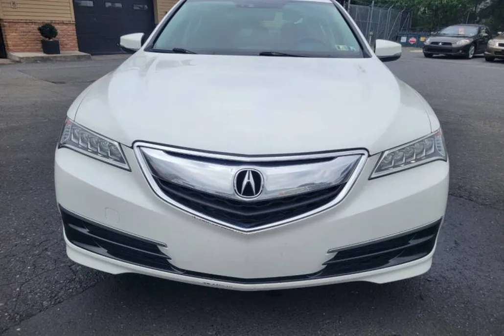 2017 Acura TLX Technology photo 1