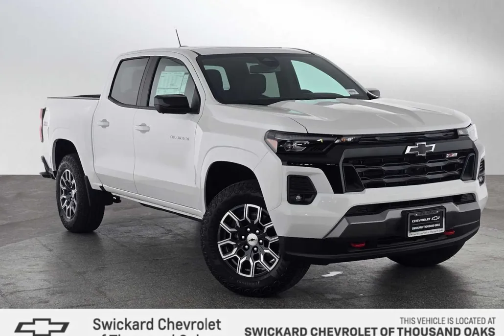 2026 Chevrolet Colorado Z71 photo 1