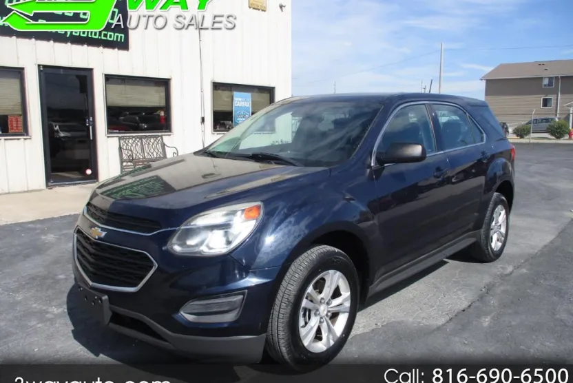 2017 Chevrolet Equinox LS photo 1