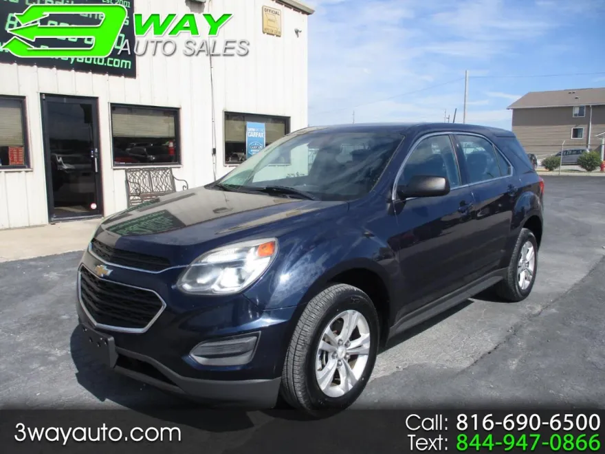 2017 Chevrolet Equinox LS photo 1