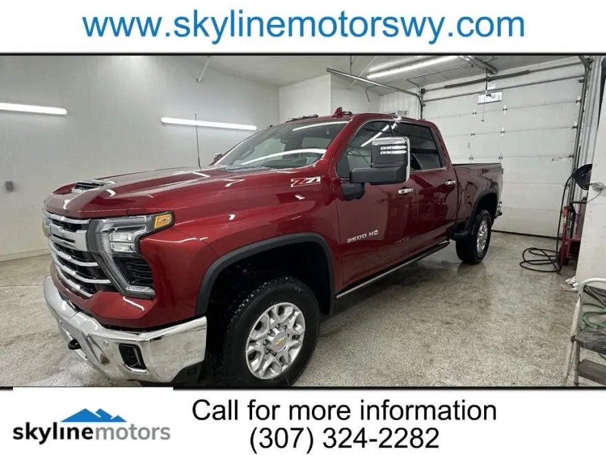 2025 Chevrolet Silverado 2500HD LTZ photo 1