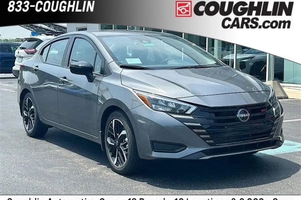 2025 Nissan Versa SR photo 1