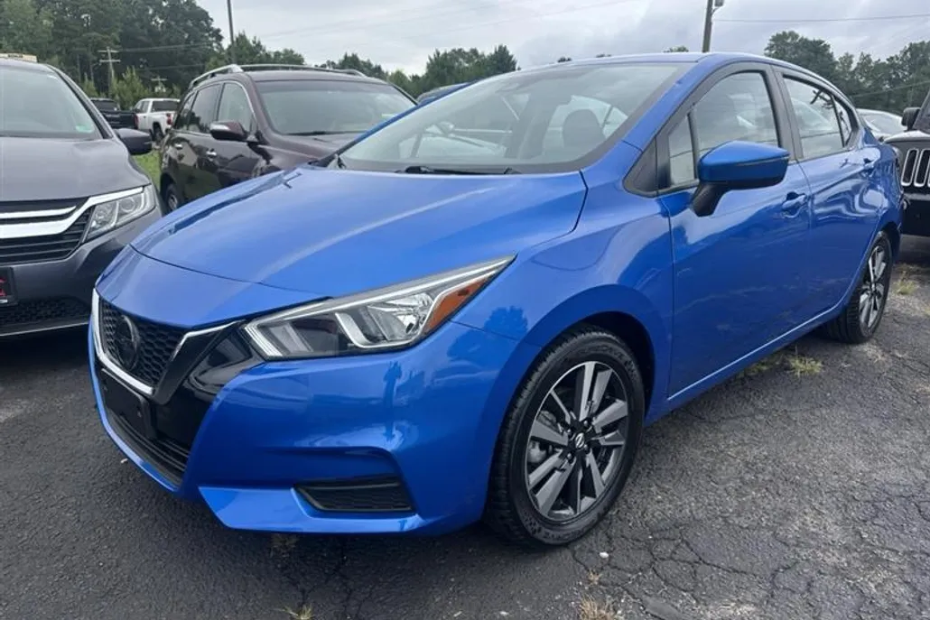 2021 Nissan Versa 1.6 SV photo 1