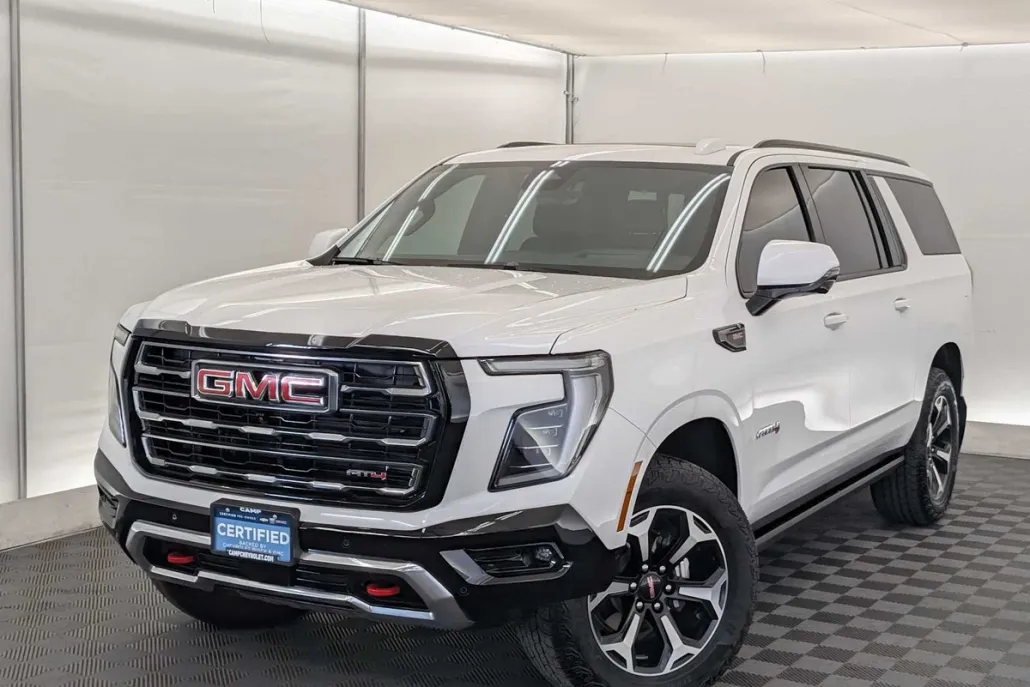 2025 Gmc Yukon XL AT4 photo 1