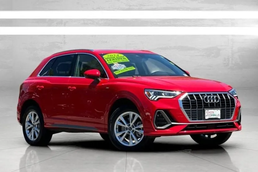 2024 Audi Q3 S line Premium photo 1
