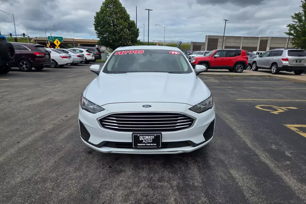 2019 Ford Fusion Hybrid SE photo 1