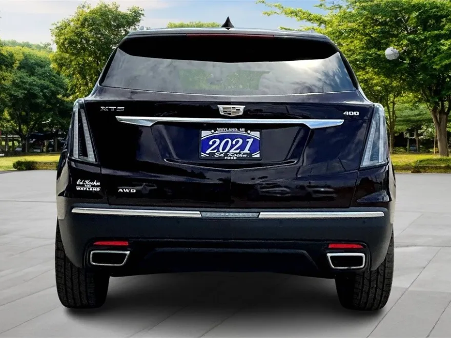 2021 Cadillac XT5 Sport photo 1