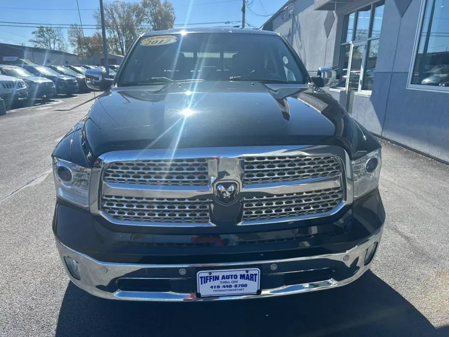 2017 Ram 1500 Laramie photo 1
