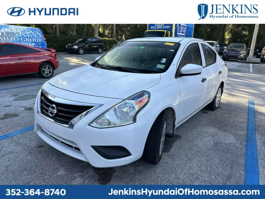 2018 Nissan Versa 1.6 S photo 1