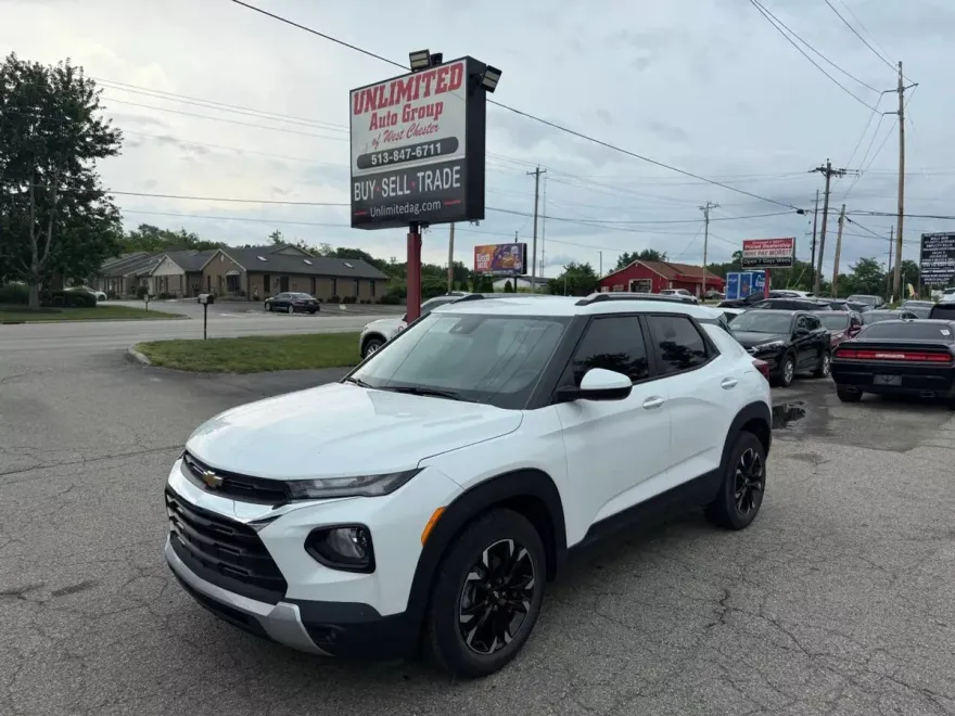 2021 Chevrolet Trailblazer LT photo 1