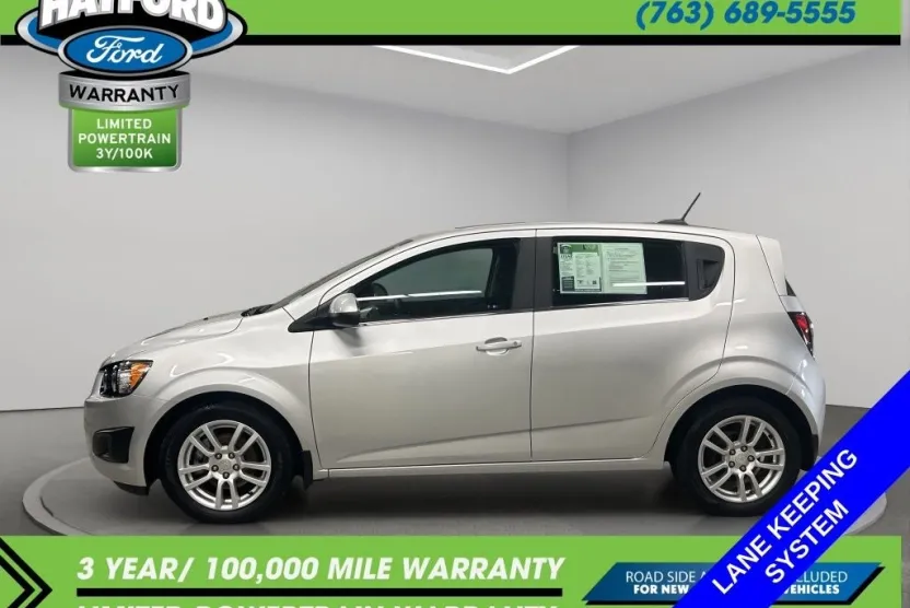 2016 Chevrolet Sonic LT photo 1
